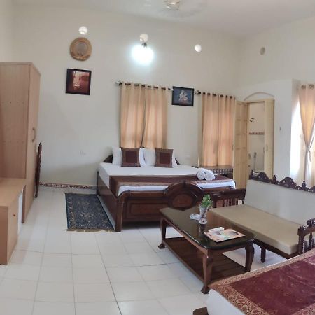 Shiva Ganges View Guest House Varanasi Exterior foto