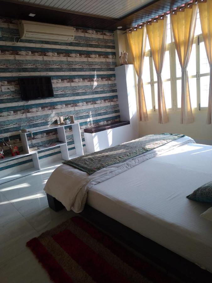 Shiva Ganges View Guest House Varanasi Exterior foto