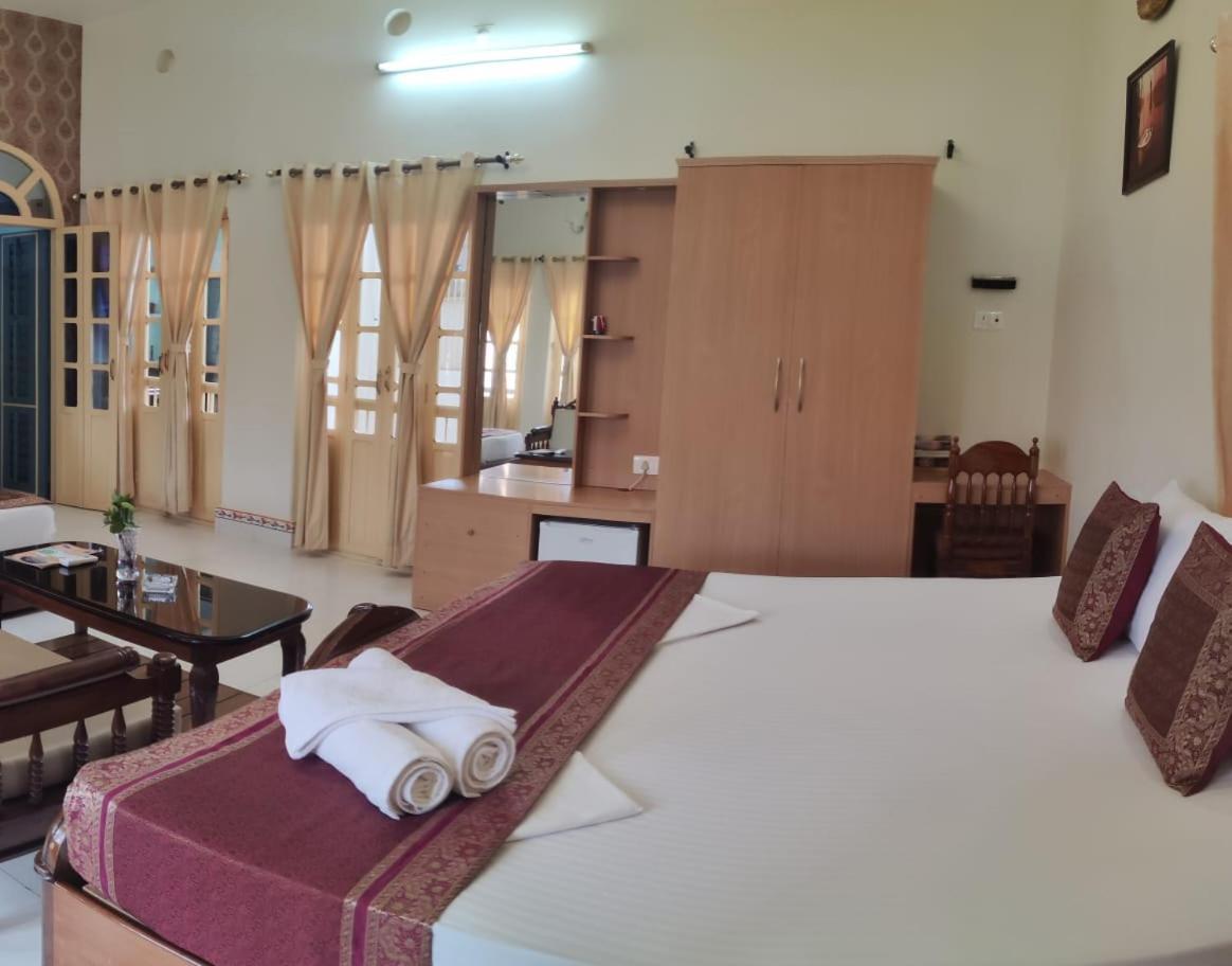 Shiva Ganges View Guest House Varanasi Exterior foto